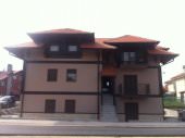 Izdajem LUX apartman u centru Zlatibora